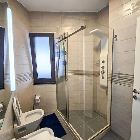 Spacious 2br Luxury Apartment