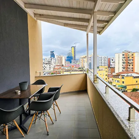 Spacious 2br Luxury